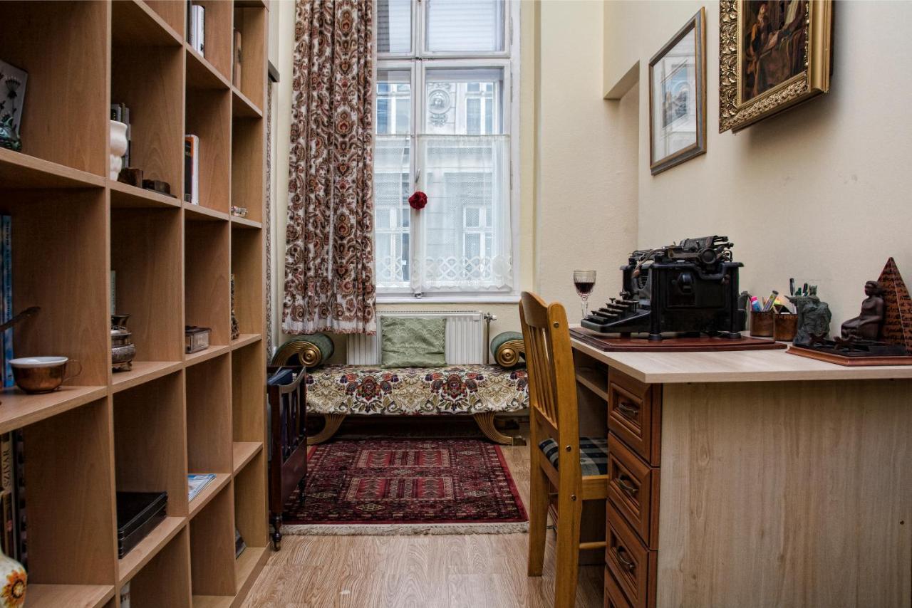 New Broadway Classic Apartments Budapest Luaran gambar